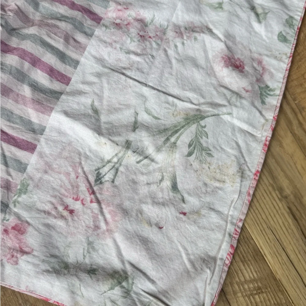 Set of 2 Urban Outfitters Standard Shams